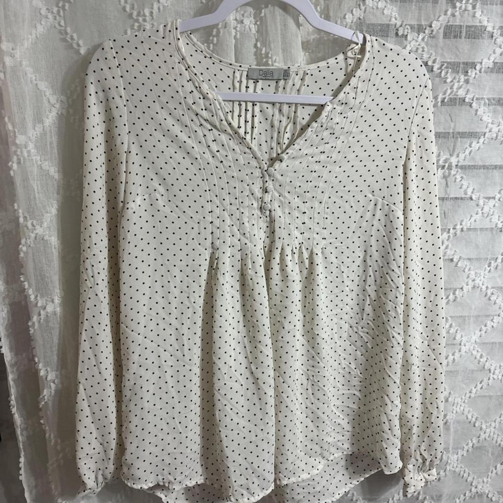 Dalia‎ Collection Polka Dot Pintuck Blouse White Black Long Sleeve V-Neck Top